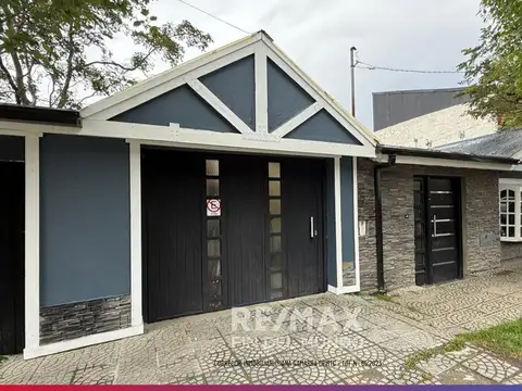 CASA MAS DOS DEPARTAMENTOS EN EXCELENTE ZONA