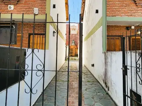 Oncativo 400, Piso P.B