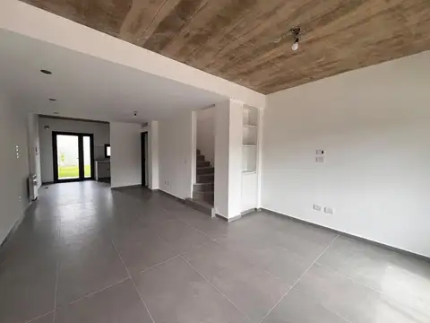 Depto Tipo Casa en Venta de 4 ambientes