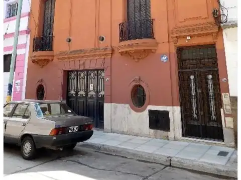 Casa 6 ambientes con 3 baños