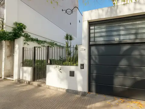 Venta Casa 3 Dormitorios 3 Baños Cochera Patio Ayacucho 1800 Rosario