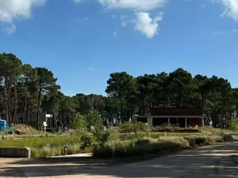 Terreno en Venta en Pinamar, USD 115.000