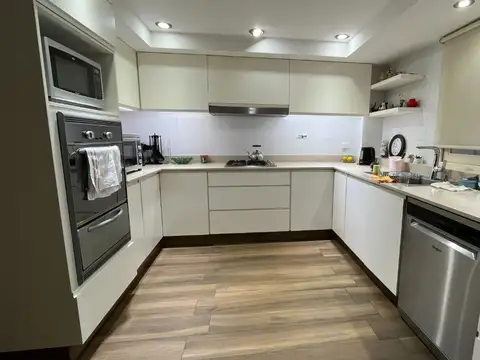 Venta Departamento - 5 Ambientes-Cochera-CABALLITO