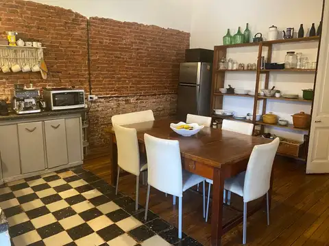 Casa 5 ambientes con 2 baños