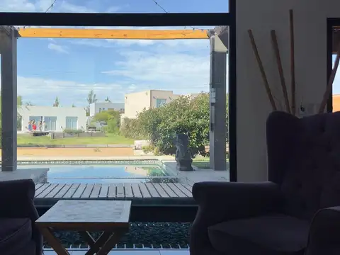 Casa en Venta en Santa Isabel, USD 310.000