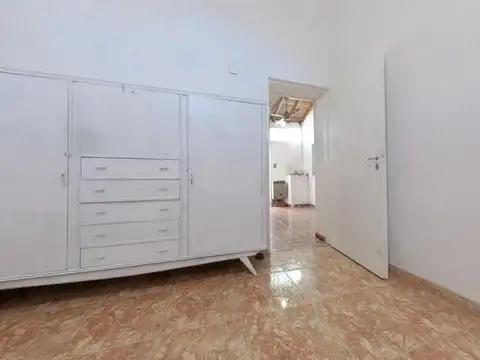 Depto Tipo Casa en Venta en Flores, USD 111.000