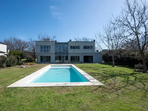 Casa en Venta de 4 dormitorios