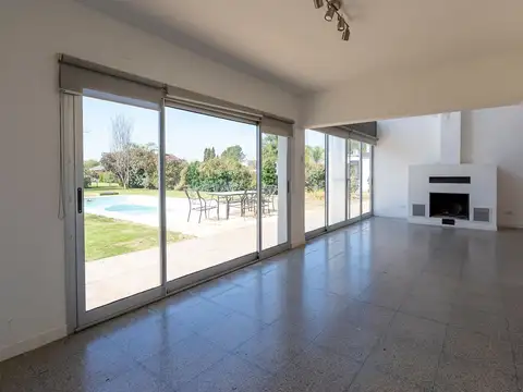 Venta moderna casa 5 amb, pileta, El Nacional