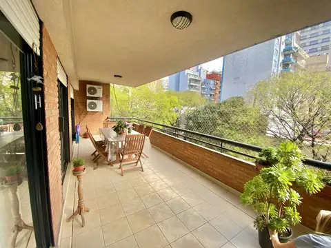 3 Ambientes con Amplio Balcón Terraza
