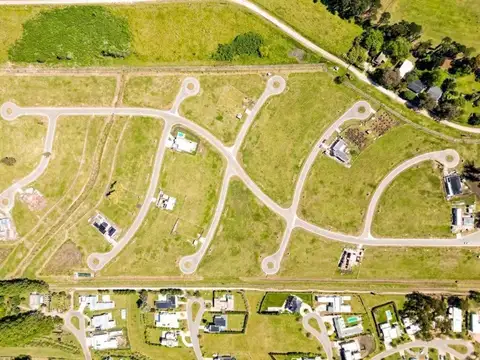 Terreno en Venta en Barrio Arenas Chico, USD 42.000