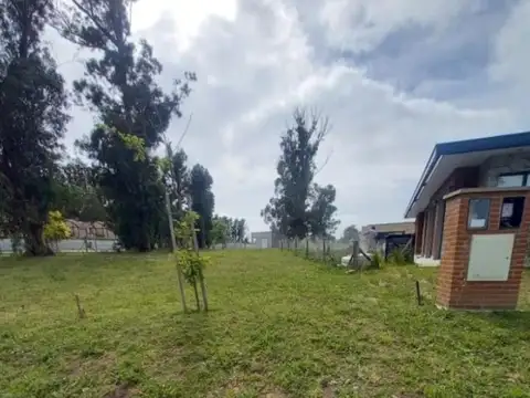 Terreno en Venta en Barrio Arenas Chico, USD 42.000