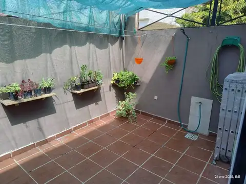 Depto Tipo Casa en Venta con 1 cocheras