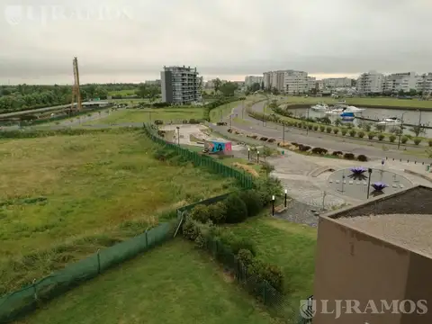 Departamento en Alquiler con 1 cocheras