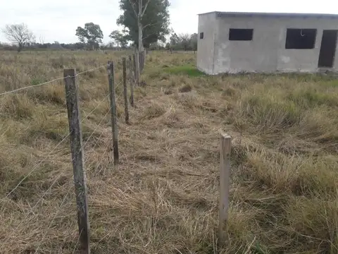 Lote de grandes dimensiones con escritura