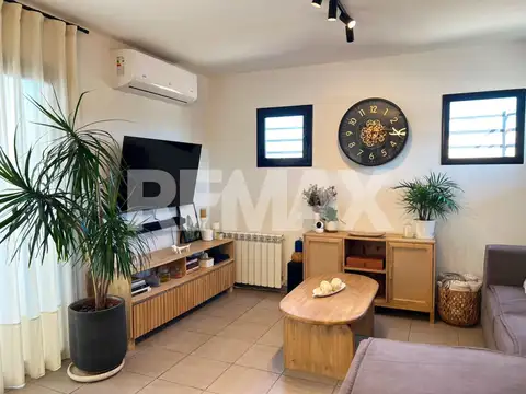 Depto Tipo Casa en Alquiler de 2 ambientes
