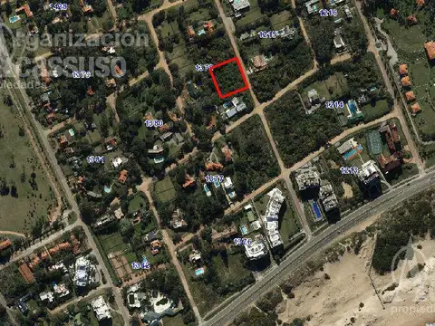 Terreno - Playa Brava - 2.373 m2 apto PB   3 pisos