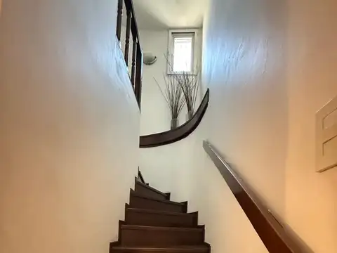 Casa en Alquiler con 1 cochera