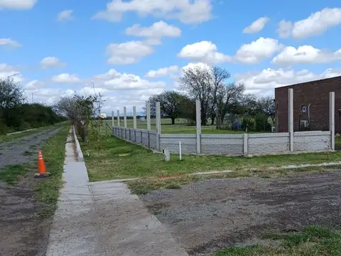 VENTA LOTE EN JUAREZ CELMAN 251 m2