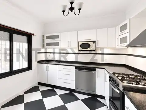 Casa en Venta en Barrio Malvinas, USD 135.000