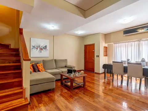 VENTA CASA DUPLEX EN BARRACAS