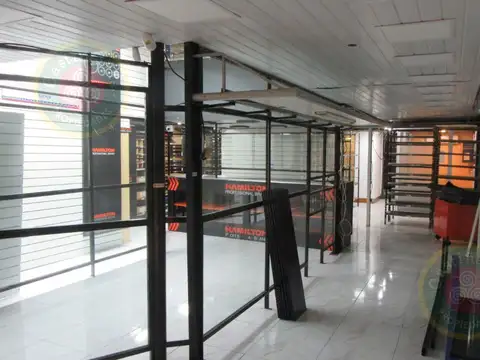 Local en Venta 40 años