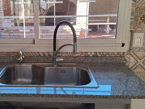 Depto Tipo Casa en Alquiler en Ramos Mejia, $ 800.000