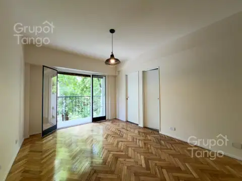 Céspedes 2400 , Piso 2