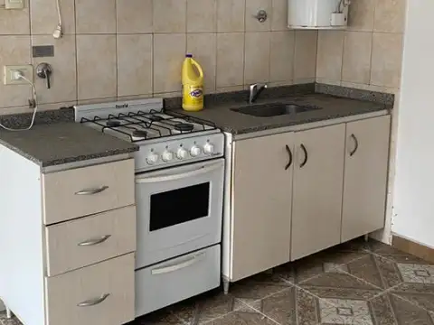 San Lorenzo (c. 102) 5900