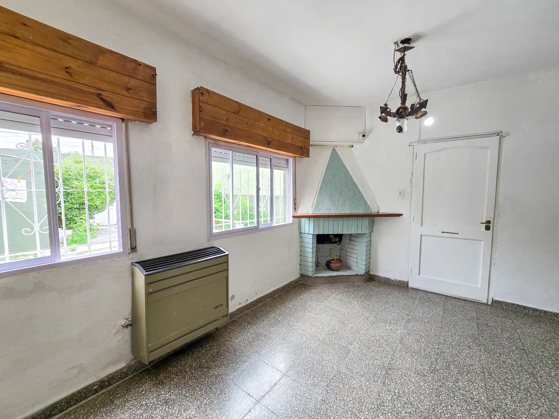 Casa 3 amb. + Depto. 2 amb. Ap. Crédito- Nápoles y Int. Rufino Inda