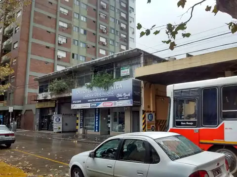 Oficinas 18 m2, a mts. de la Plaza San Martin