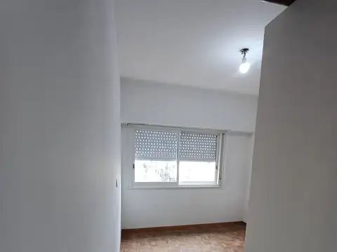 Departamento en Alquiler en Lomas del Mirador, $ 650.000