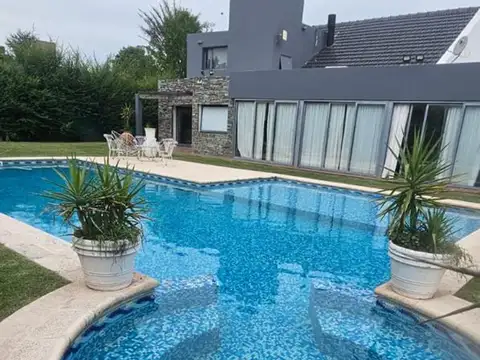 Casa en Alquiler de 3 dormitorios