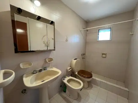 Depto Tipo Casa 3 ambientes con 3 baños