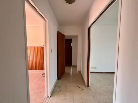 Depto Tipo Casa en Alquiler de 3 ambientes