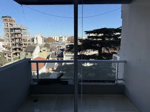 Departamento en Alquiler en Villa del Parque, $ 700.000