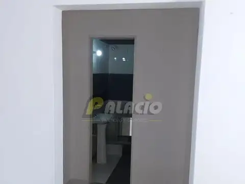 Depto Tipo Casa en Alquiler de 2 dormitorios