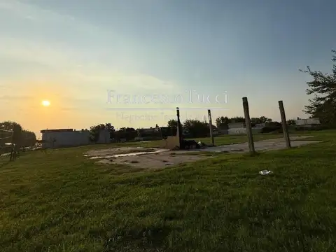 Terreno en venta sobre Colectora Norte Villa Santos Tesei