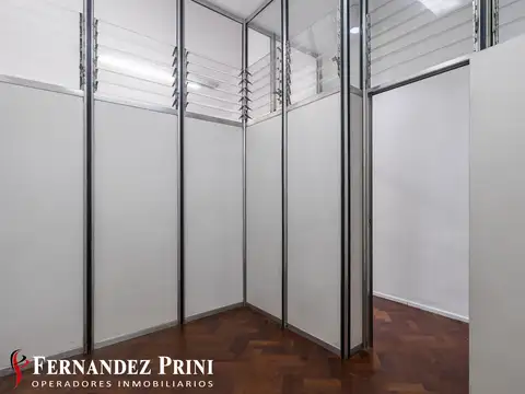 Oficina 2 ambientes con 1 baño