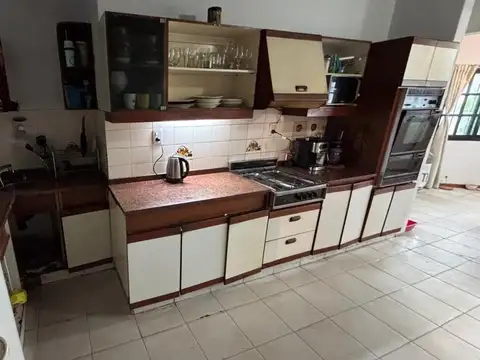 Casa en Venta con 6 cocheras