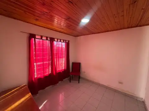 Casa 3 ambientes con 1 baño