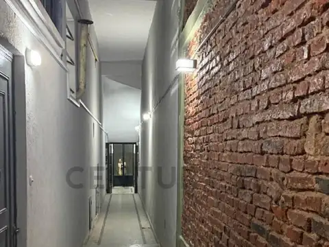 Oficina 5 ambientes con 1 baño