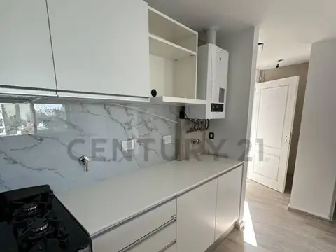 Departamento en venta en La Plata semi piso de 1/2 dormitorios