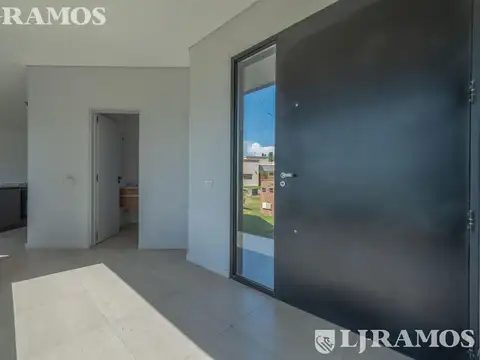 Casa en Alquiler de 3 dormitorios