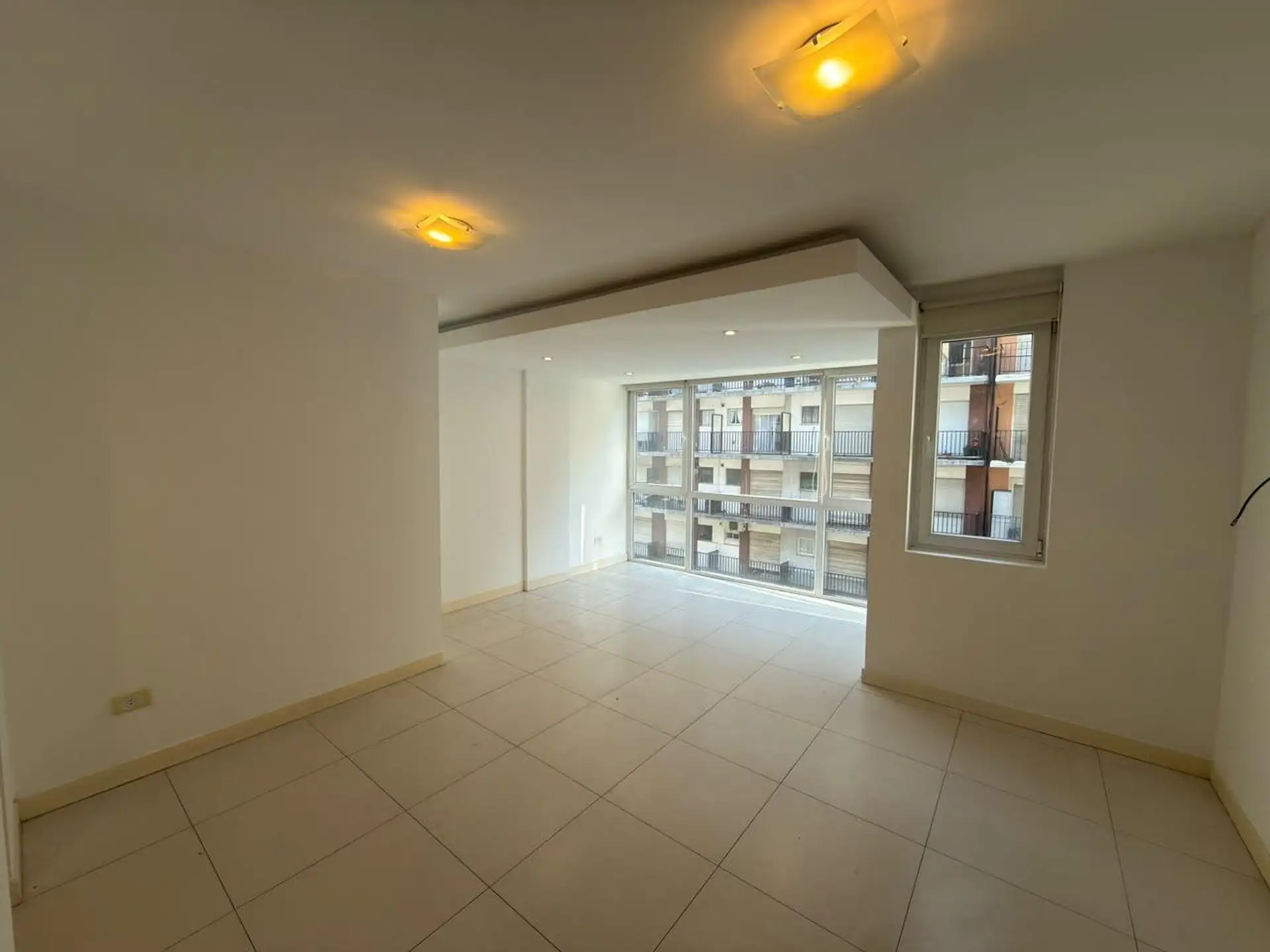 Departamento 3 ambientes con cochera y baulera en venta