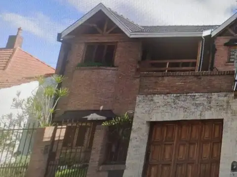 Casa 6 ambientes con 3 baños