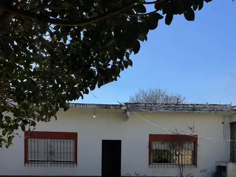Casa con amplio parque