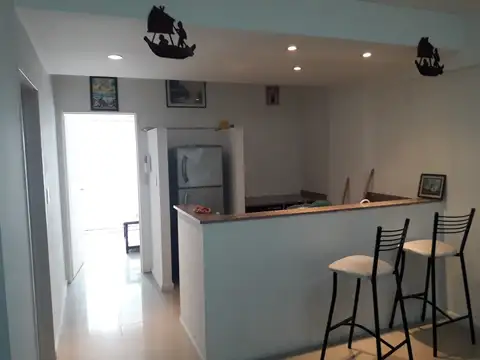 Departamento en Alquiler en Parque Chacabuco, $ 690.000
