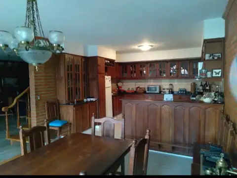 VENTA CHALET EN DOS PLANTAS EL JAGUEL.