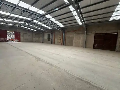 Galpon en Alquiler en Abasto, $ 2.700.000