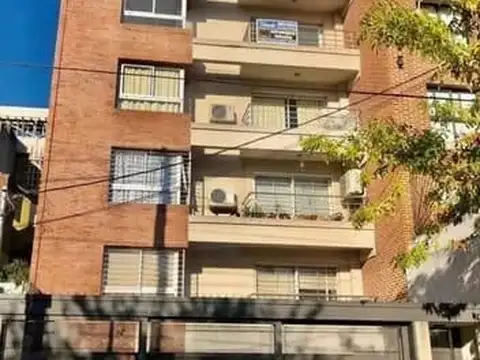 EXCELENTE DPTO. 3 AMB A ESTRENAR CON COCHERA. ESCUCHA OFERTA